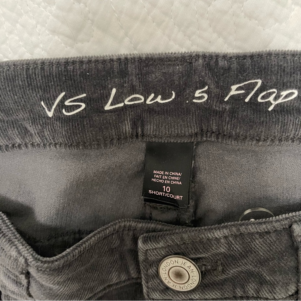 Woman’s Black Jeans 10 Short - Picture 6 of 6